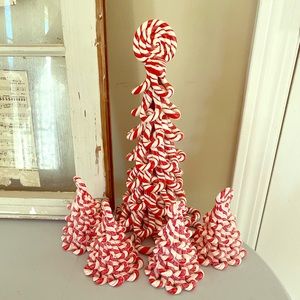 Cute peppermint trees set